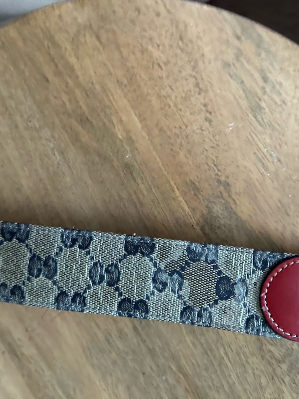 Gucci Monogram Belt with Red Leather and Gold Buckle - Picture 9 of 12